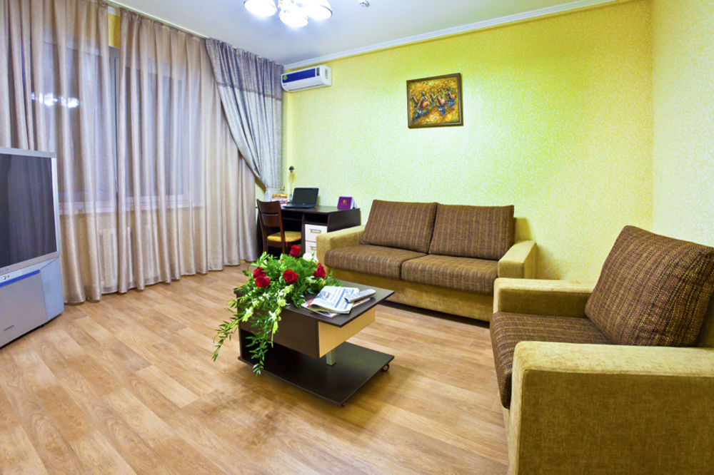 Golden Dragon Aparthotel Bishkek Exterior foto